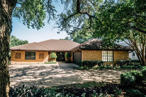 6309 Riviera Drive