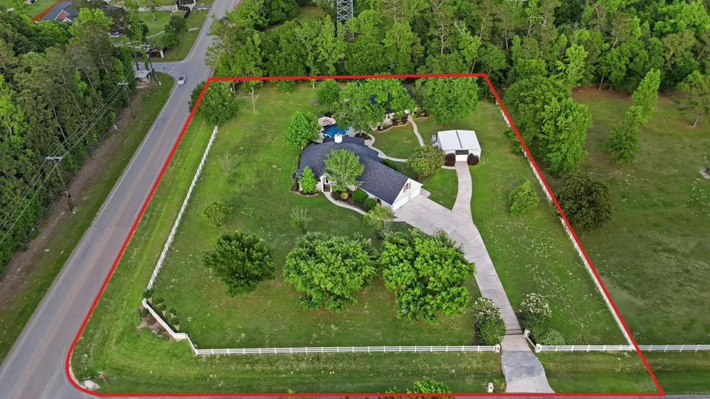 8001 Hills Parkway Montgomery, TX 77316