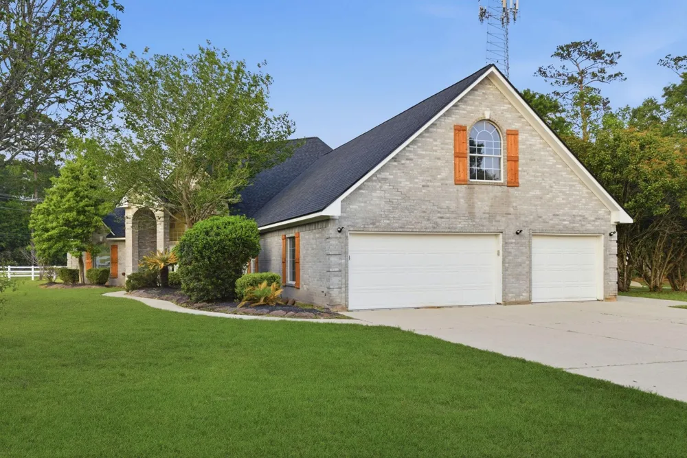 8001 Hills Parkway Montgomery, TX 77316