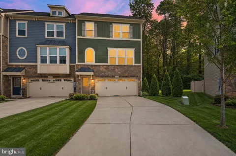 8249 HICKORY HOLLOW DRIVE