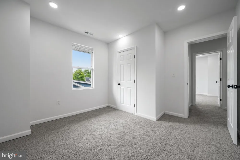 2407 CHELSEA TERRACE Baltimore, MD 21216