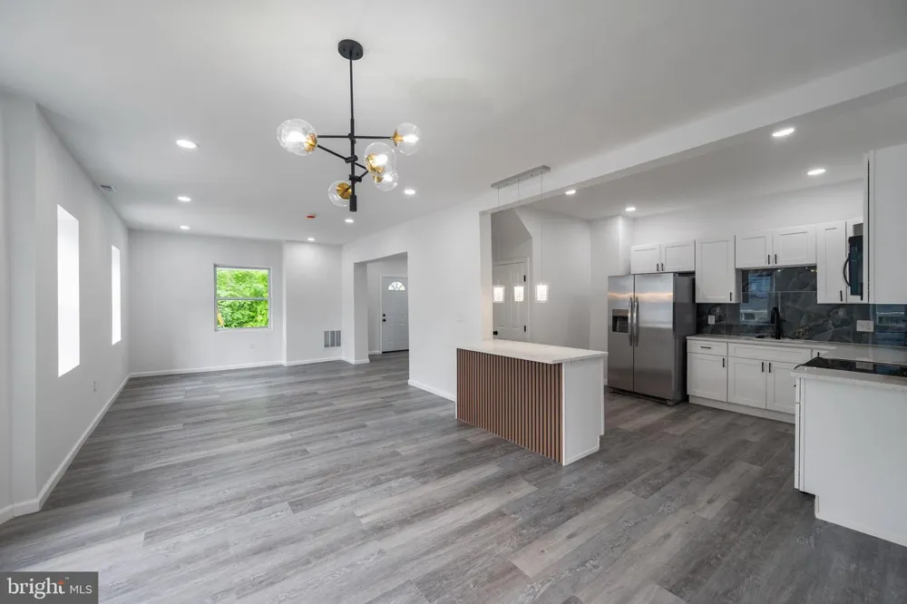 2407 CHELSEA TERRACE Baltimore, MD 21216