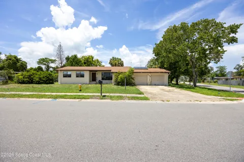 808 Kensington Drive