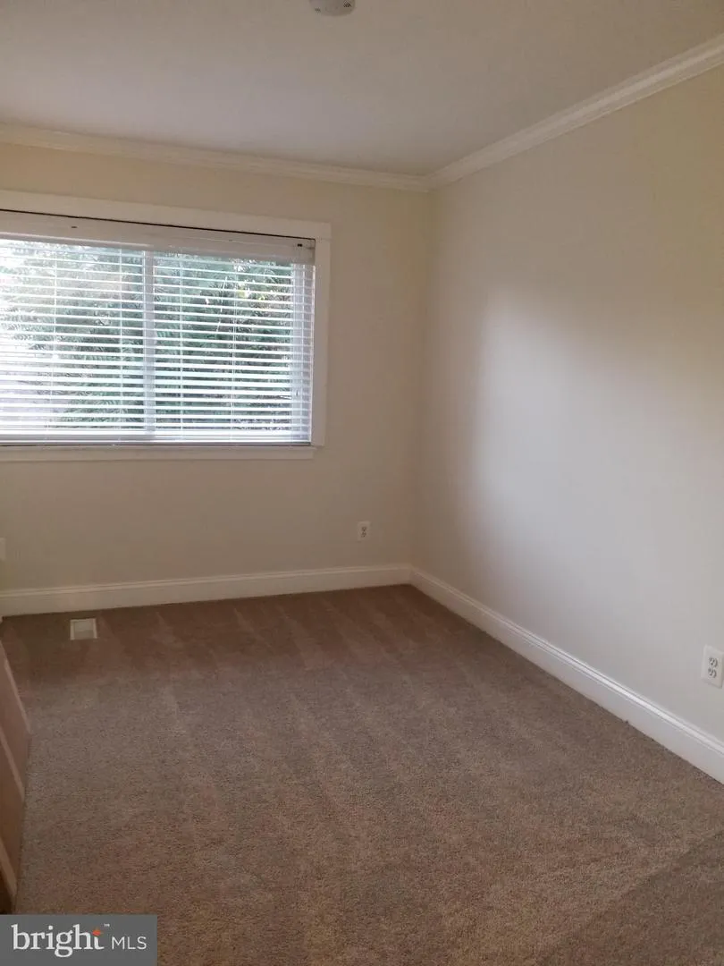 9516 TIPPETT LANE Gaithersburg, MD 20886