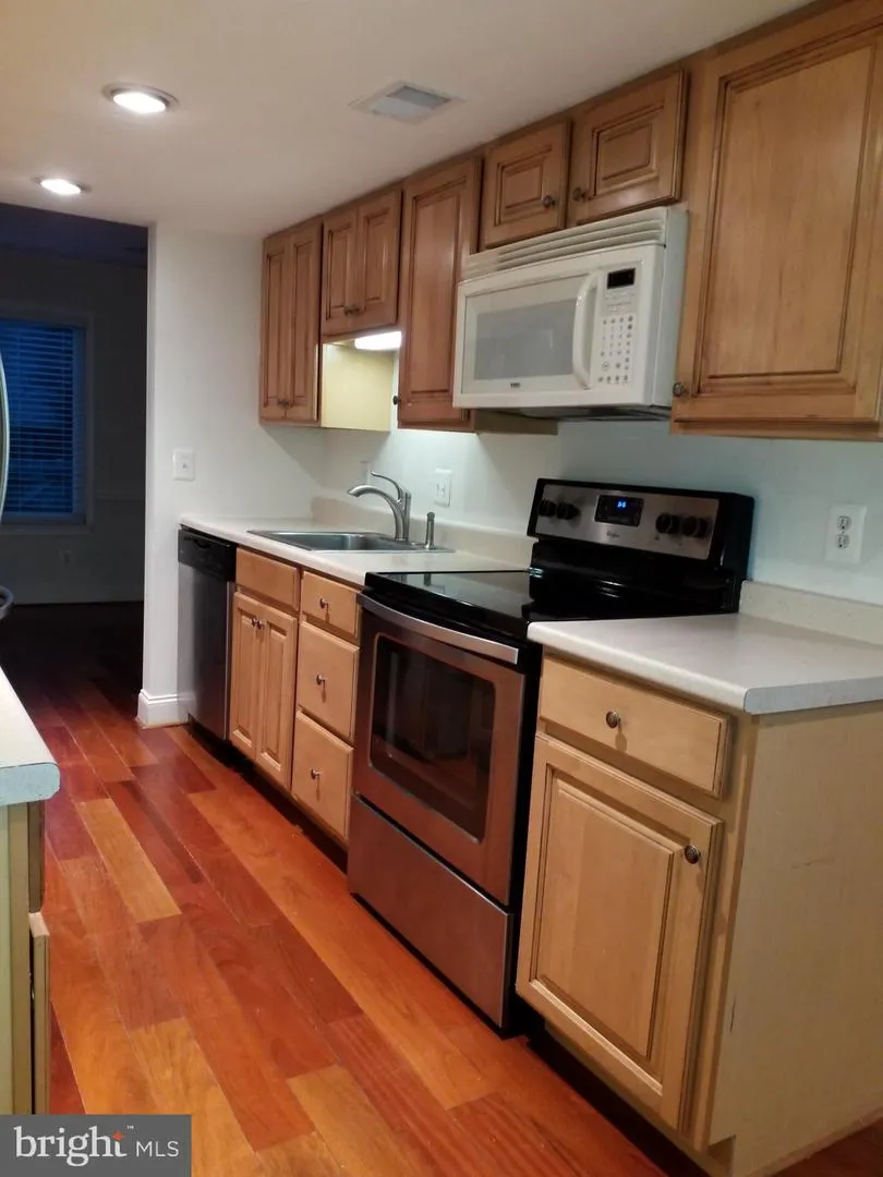 9516 TIPPETT LANE Gaithersburg, MD 20886