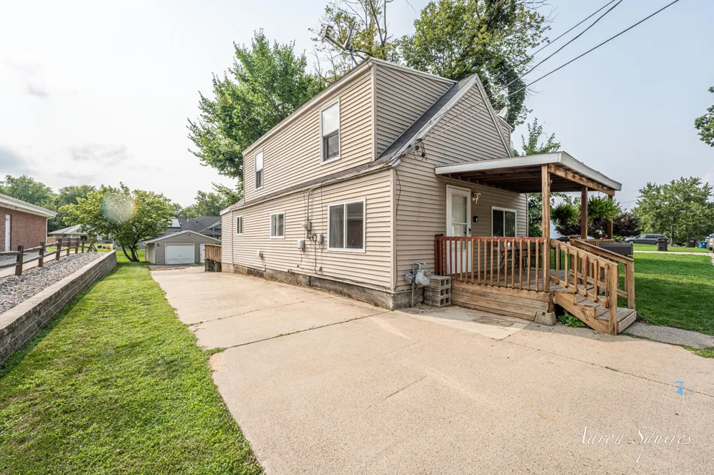 2163 Galewood Avenue SW Wyoming, MI 49509