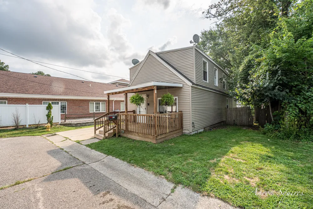2163 Galewood Avenue SW Wyoming, MI 49509
