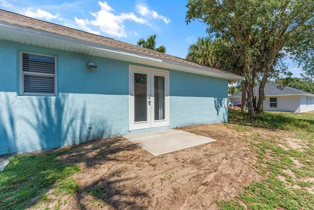 230 13th Street SW Vero Beach, FL 32962