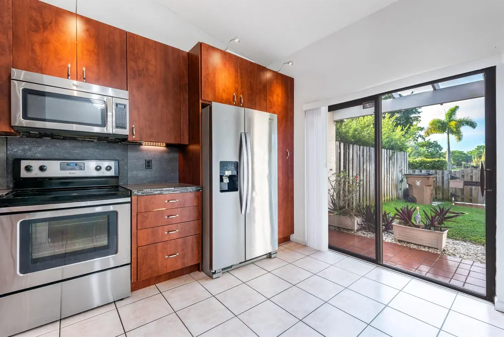 1013 NW 53RD STREET Deerfield Beach, FL 33064