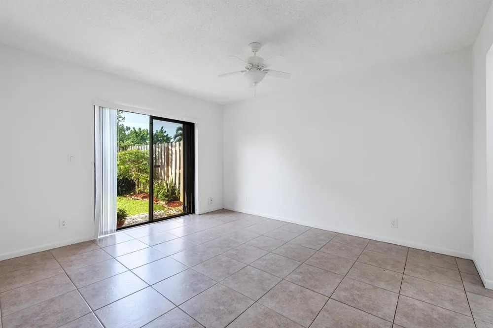 1013 NW 53RD STREET Deerfield Beach, FL 33064