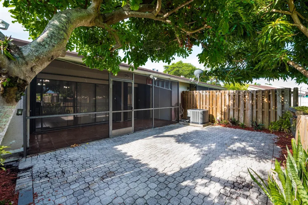 1013 NW 53RD STREET Deerfield Beach, FL 33064