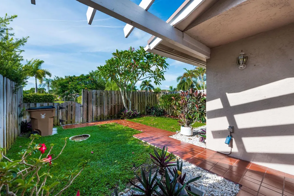 1013 NW 53RD STREET Deerfield Beach, FL 33064