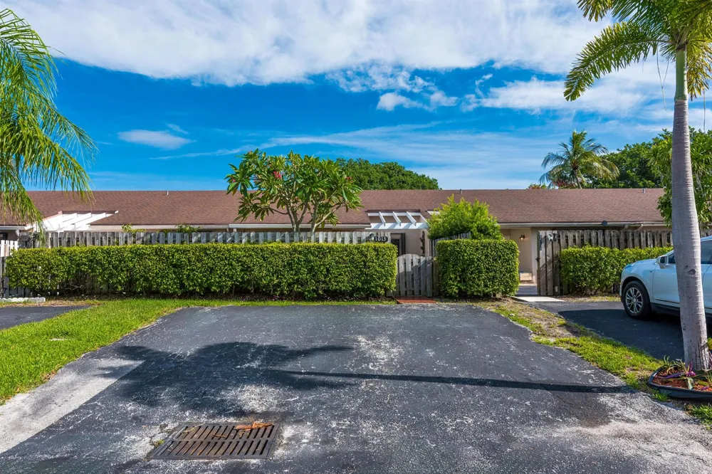 1013 NW 53RD STREET Deerfield Beach, FL 33064
