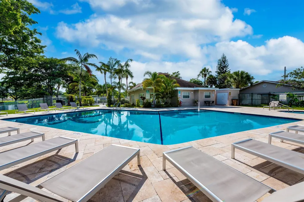 1013 NW 53RD STREET Deerfield Beach, FL 33064