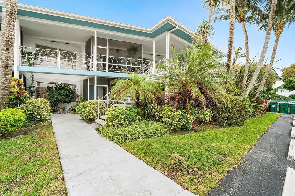 2748 NE 28TH #10 Lighthouse Point, FL 33064