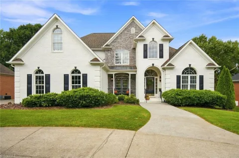 1021 Glen Day Drive