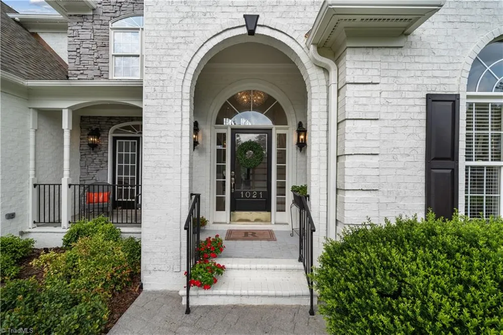1021 Glen Day Drive Clemmons, NC 27012