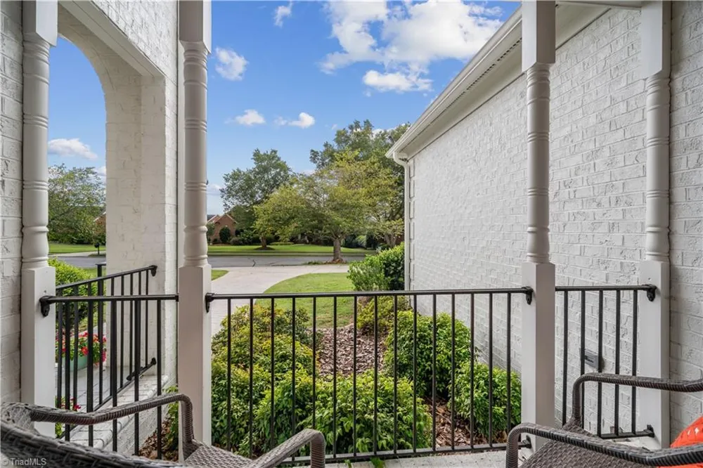 1021 Glen Day Drive Clemmons, NC 27012
