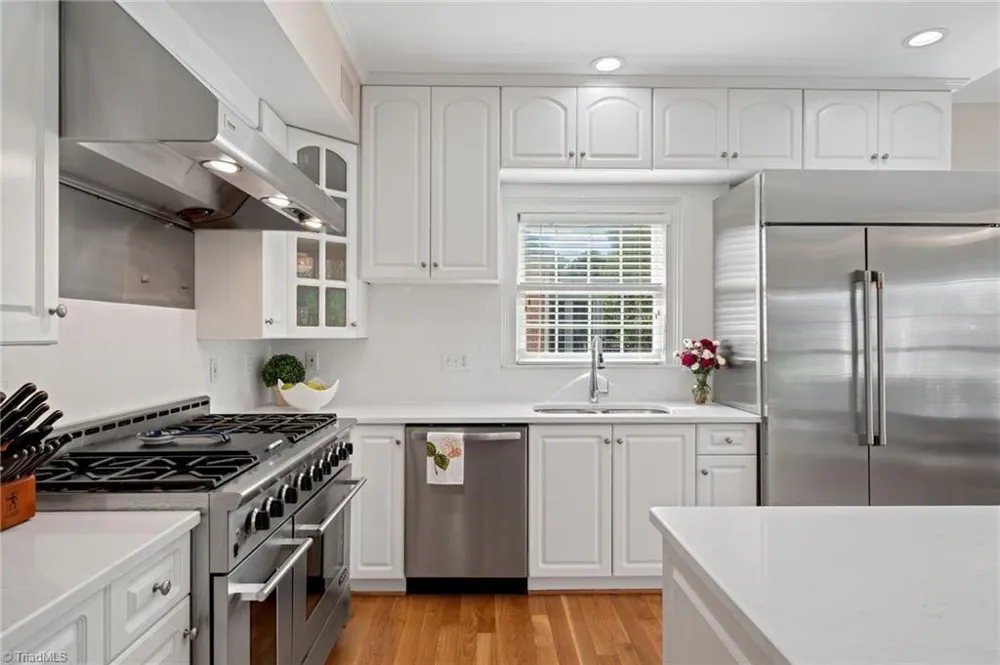 1021 Glen Day Drive Clemmons, NC 27012