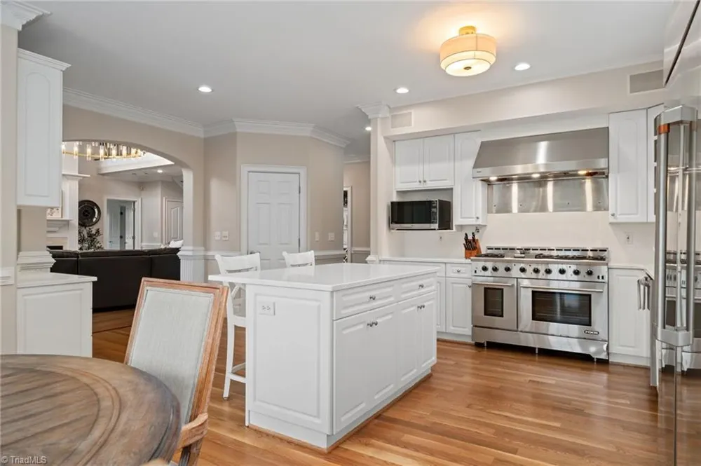 1021 Glen Day Drive Clemmons, NC 27012