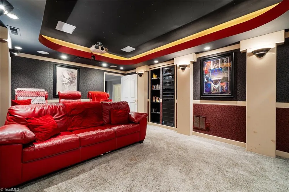 1021 Glen Day Drive Clemmons, NC 27012