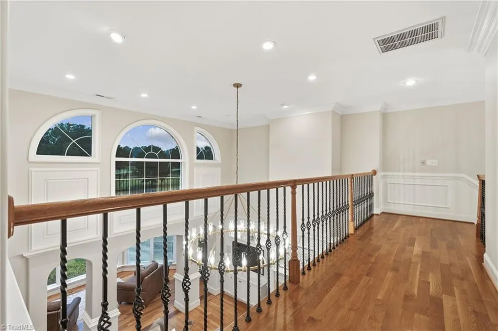 1021 Glen Day Drive Clemmons, NC 27012