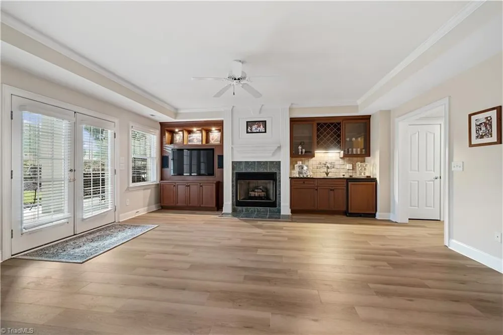 1021 Glen Day Drive Clemmons, NC 27012