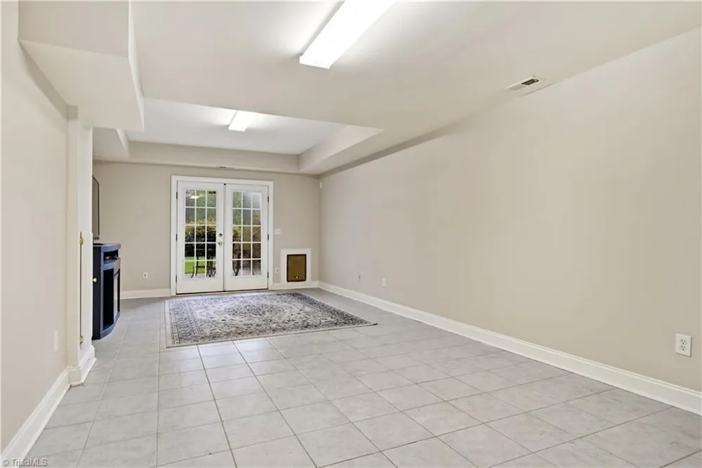 1021 Glen Day Drive Clemmons, NC 27012