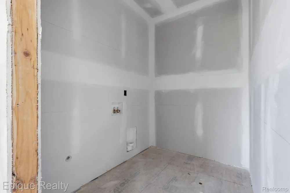 405 Cornerstone Drive #66 Oxford Charter Township, MI 48371