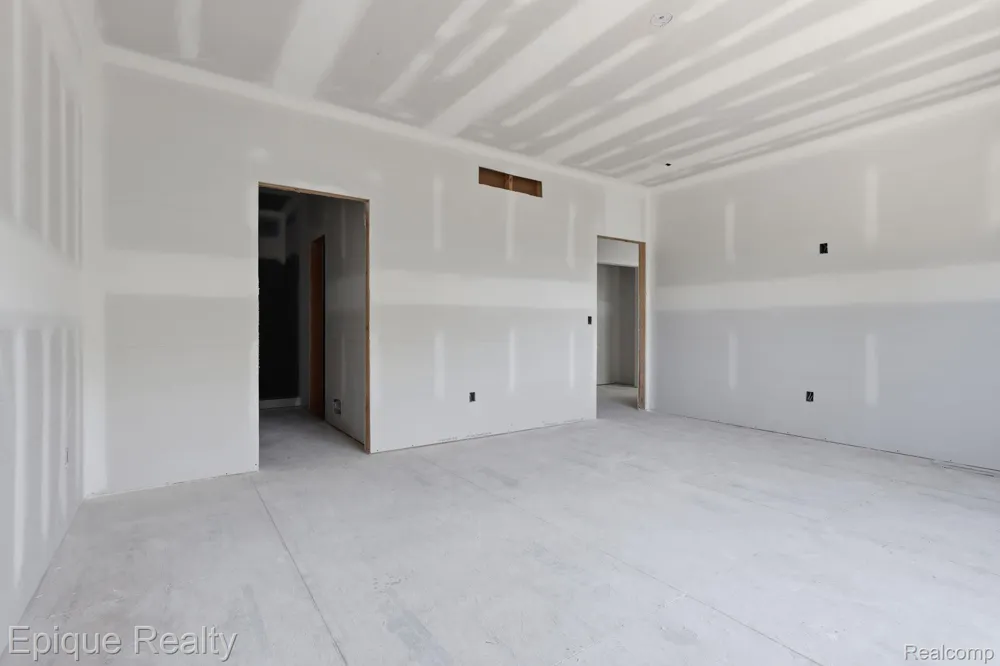 405 Cornerstone Drive #66 Oxford Charter Township, MI 48371