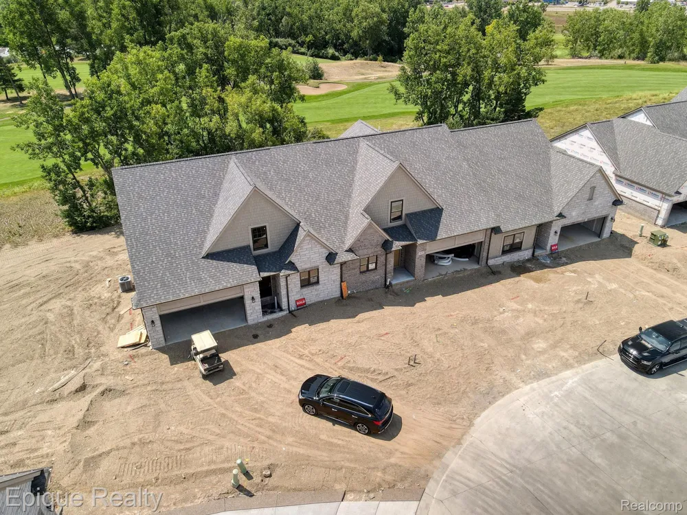 405 Cornerstone Drive #66 Oxford Charter Township, MI 48371