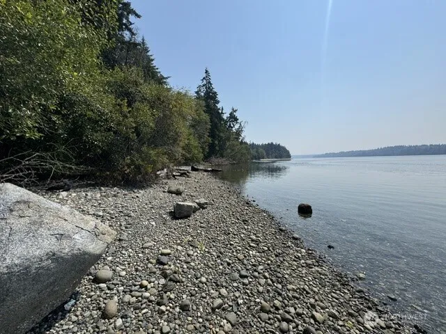 15944 NE Lemolo Shore Drive Poulsbo, WA 98370