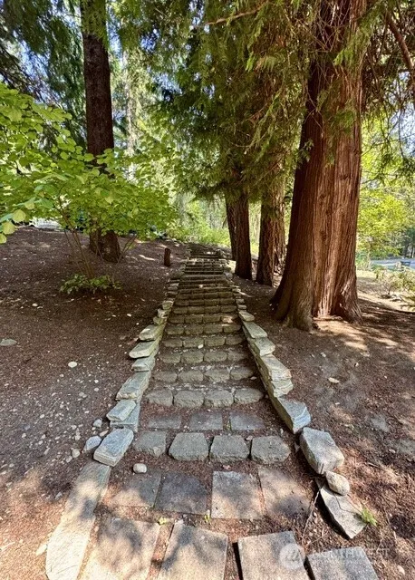 15944 NE Lemolo Shore Drive Poulsbo, WA 98370