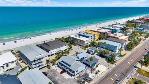 1802 GULF BOULEVARD #8