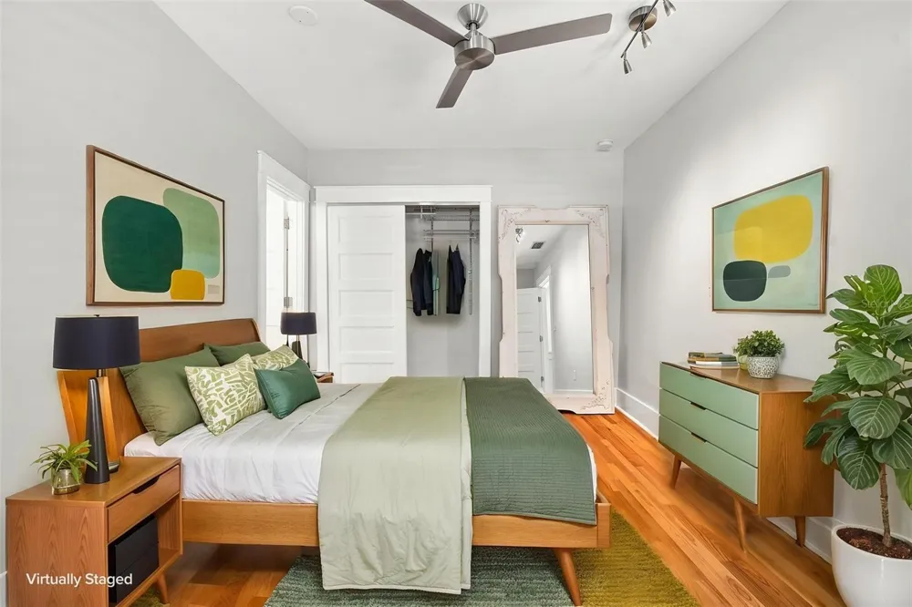 719 S BUNGALOW TERRACE Tampa, FL 33606