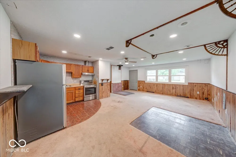 343 Pleasant Drive Whiteland, IN 46184