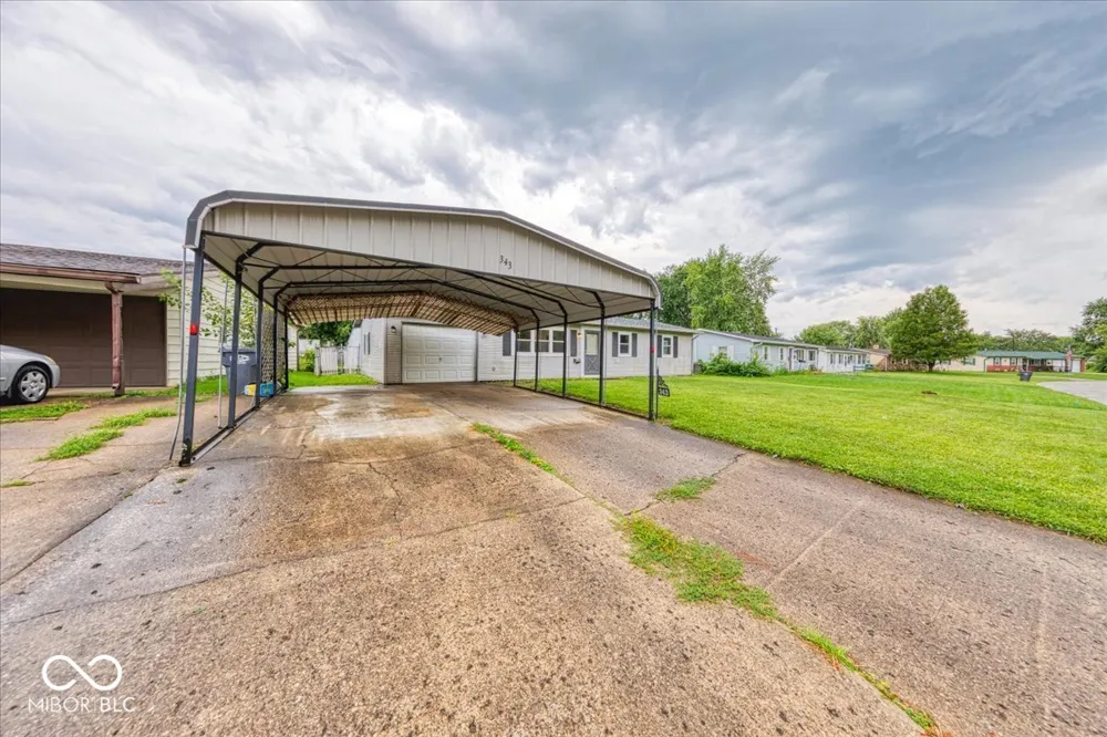 343 Pleasant Drive Whiteland, IN 46184