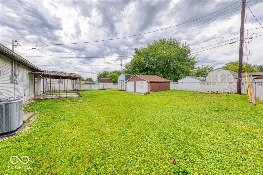 343 Pleasant Drive Whiteland, IN 46184
