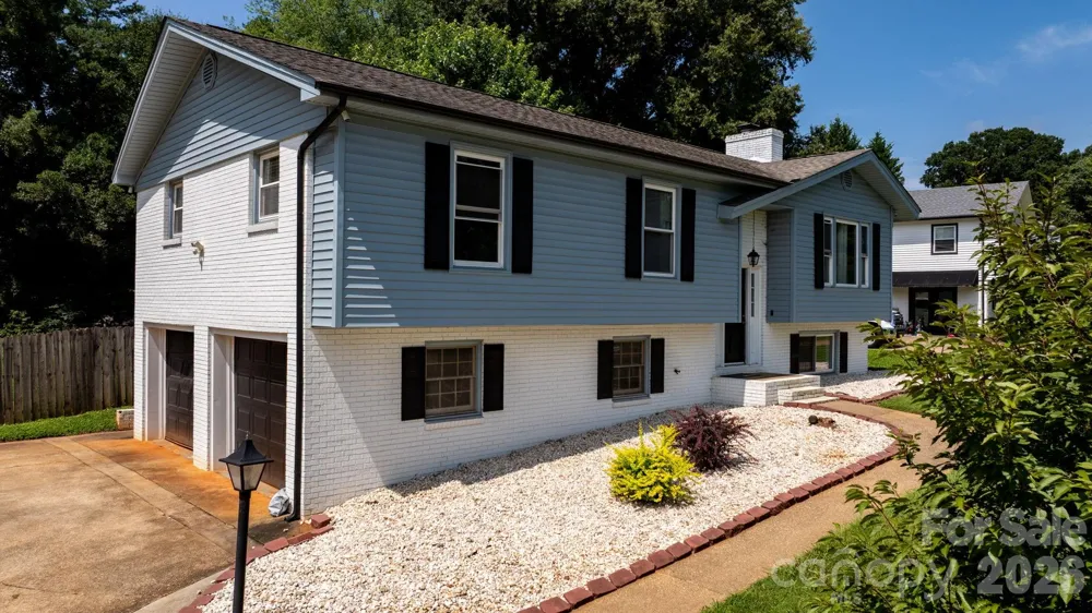 1197 Zion Church Road Hickory, NC 28602