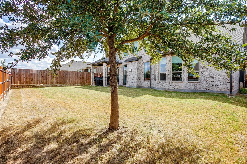 621 Brody Trail Aledo, TX 76008