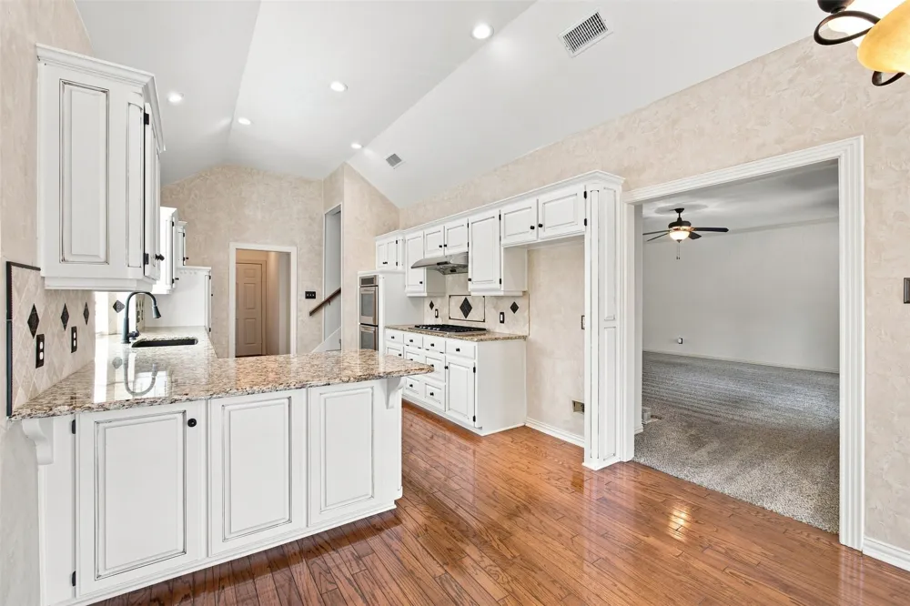 3310 Moss Creek Drive Grapevine, TX 76051