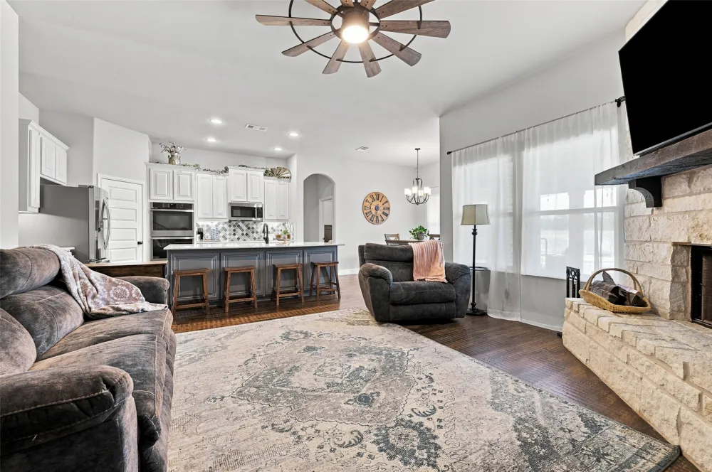 1056 Hickory Lane Howe, TX 75459