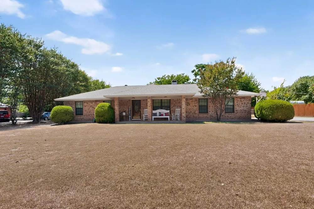 105 Prairie Creek Road Red Oak, TX 75154