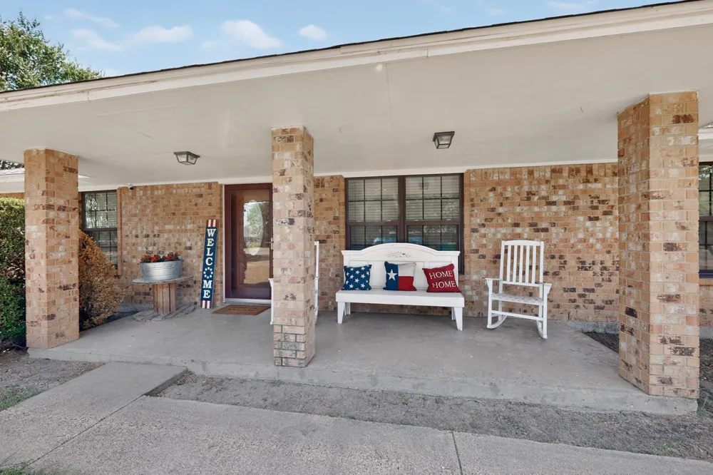 105 Prairie Creek Road Red Oak, TX 75154