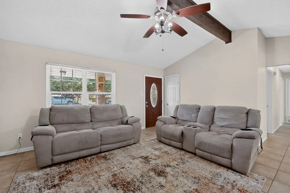 105 Prairie Creek Road Red Oak, TX 75154