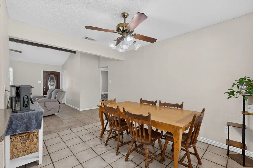 105 Prairie Creek Road Red Oak, TX 75154