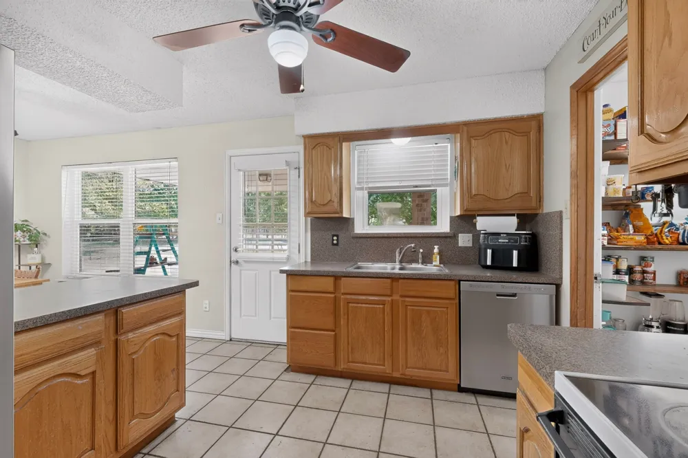 105 Prairie Creek Road Red Oak, TX 75154