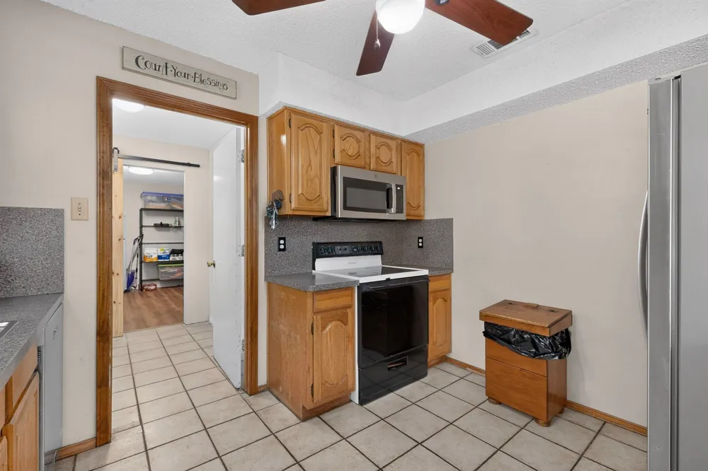 105 Prairie Creek Road Red Oak, TX 75154
