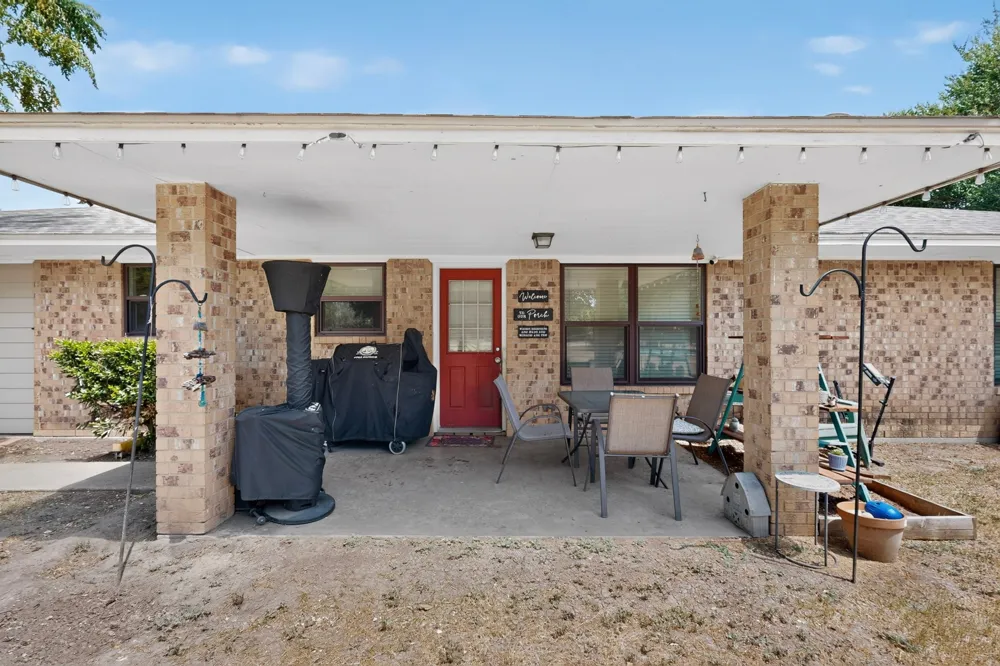 105 Prairie Creek Road Red Oak, TX 75154