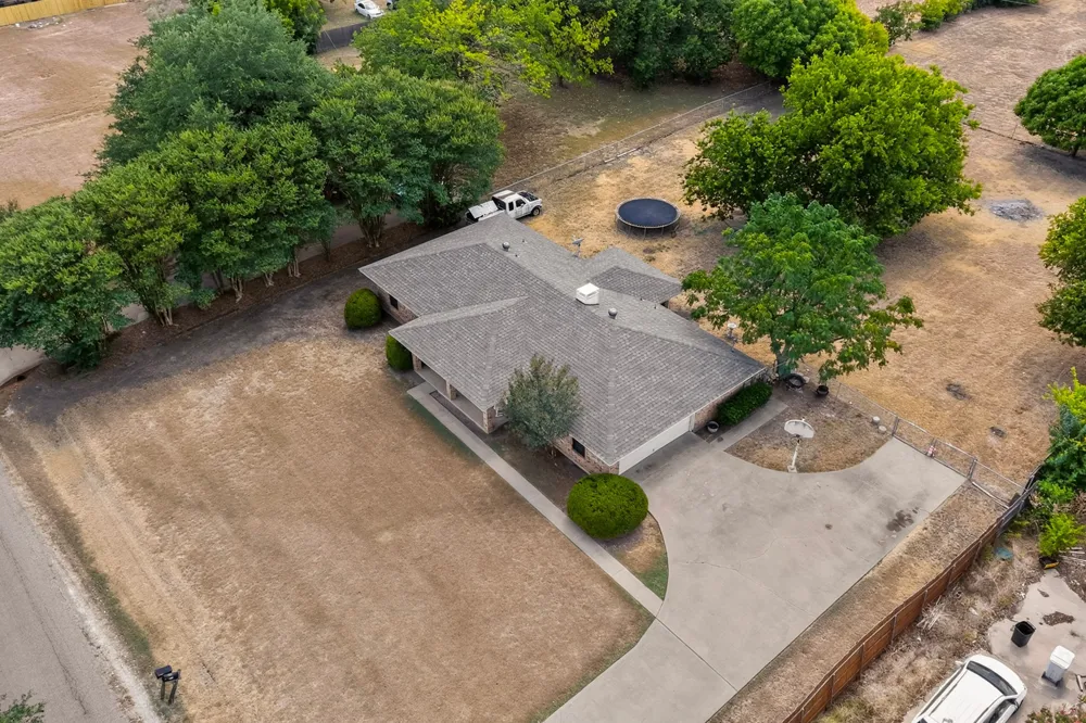 105 Prairie Creek Road Red Oak, TX 75154